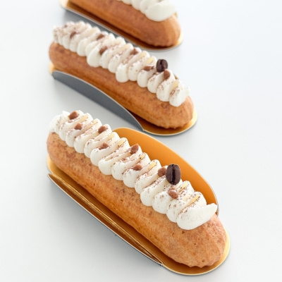 ECLAIR FAÇON LATTE MACHIATTO